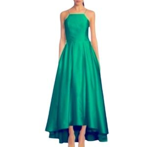 Betsey & Adam Women’s Green Satan Maxi Spaghetti Strap Prom Dress/Gown Size: 2